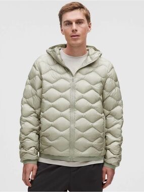 Lululemon featherweight down quilted hooded jacket FOGN